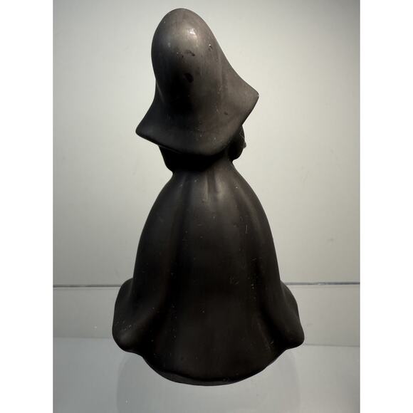 Napcoware Nun Playing Saxophone Figurine 7129 Made in Taiwan Black Habit VTG - Picture 3 of 6